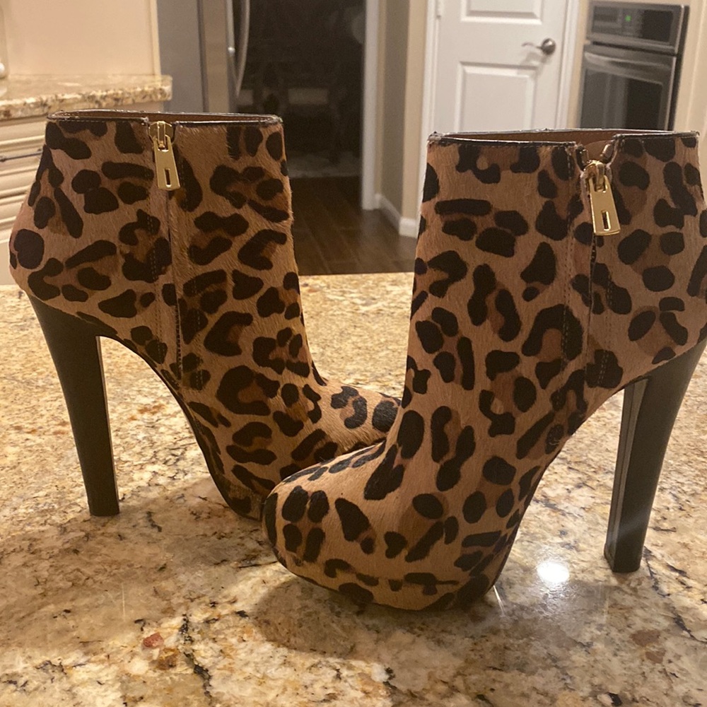 Beautiful animal hide booties with luxurious animal print!